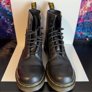 Dr. Martens Black Leather Lace-Up Combat Boots womens US 7